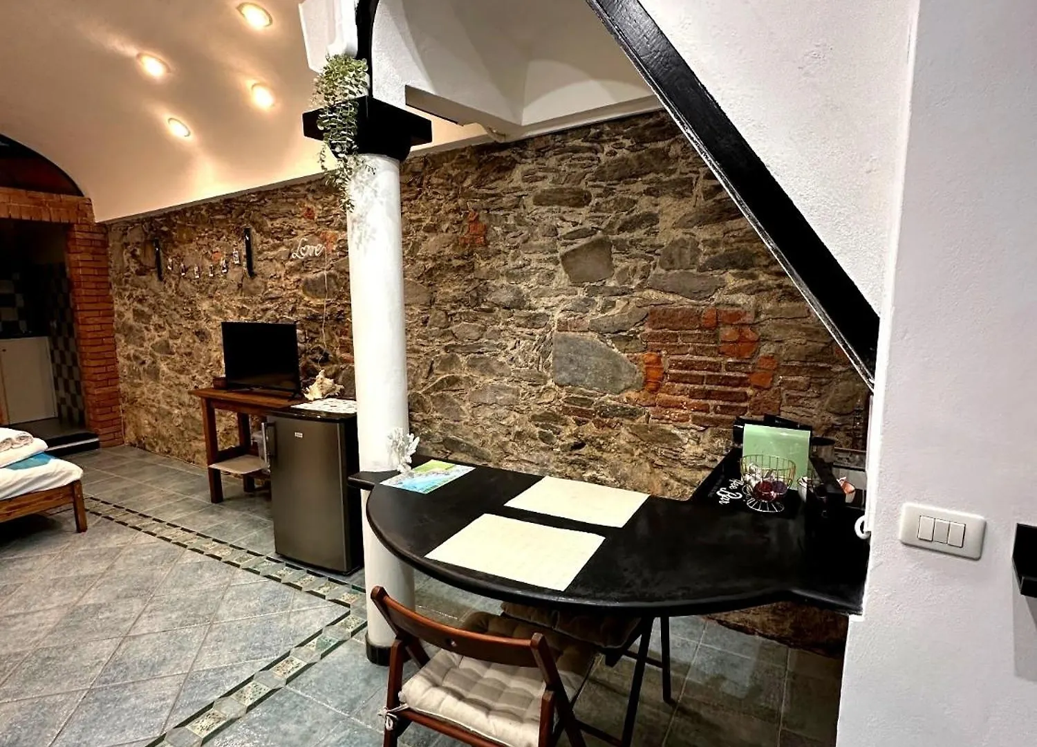 Apartment Central Stone Studio Near The Sea In Cinque Terre Monterosso al Mare Italy
